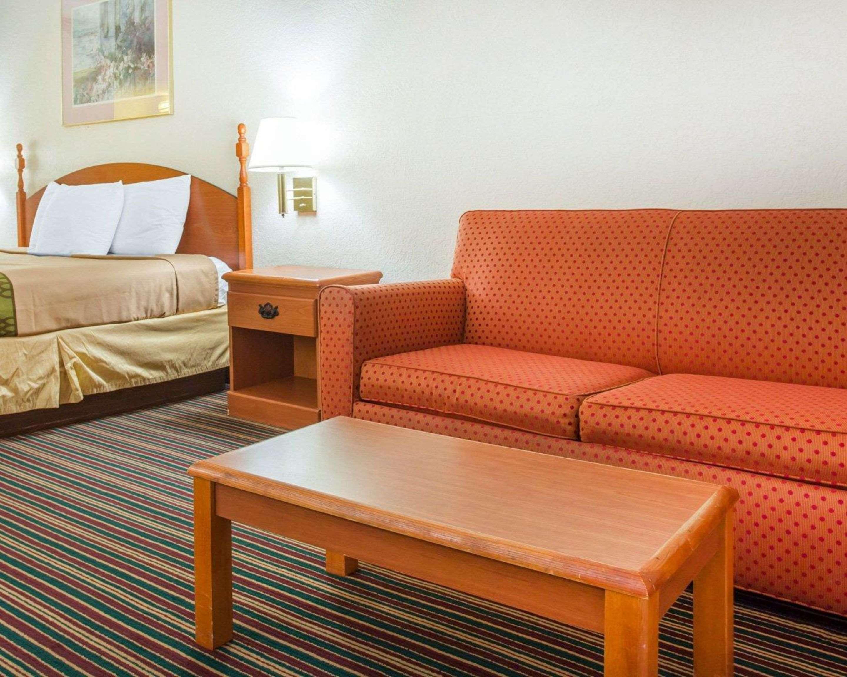Rodeway Inn Stone Mountain Такер Экстерьер фото