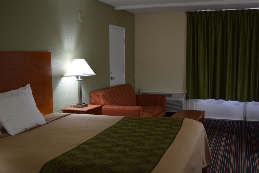 Rodeway Inn Stone Mountain Такер Экстерьер фото