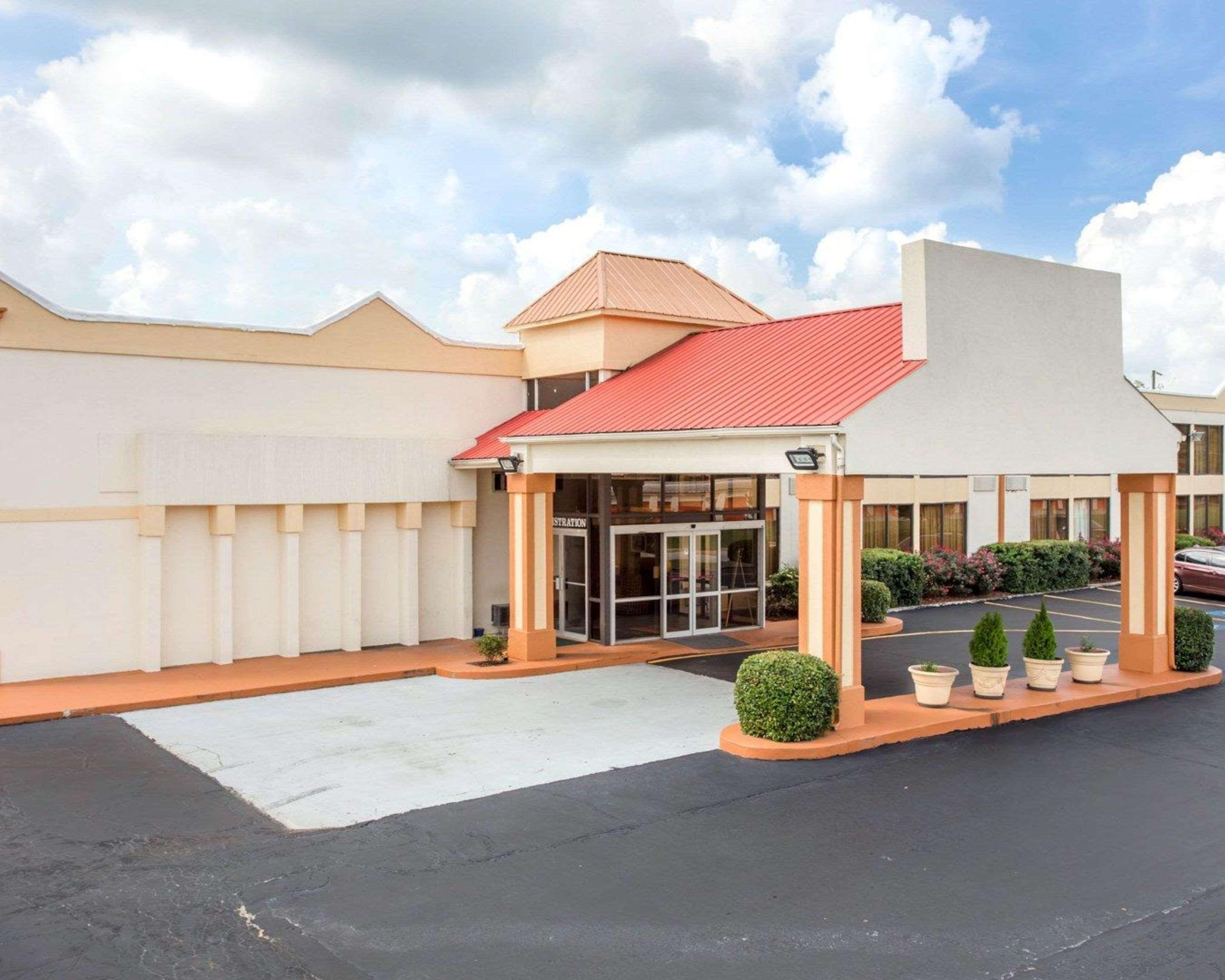 Rodeway Inn Stone Mountain Такер Экстерьер фото