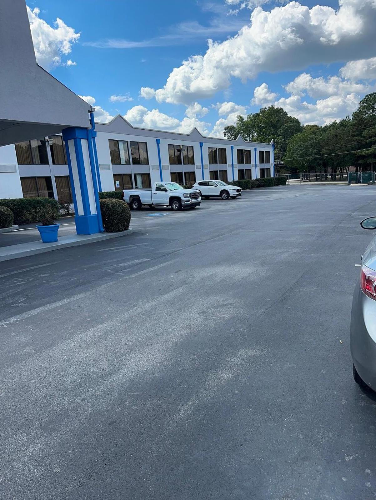 Rodeway Inn Stone Mountain Такер Экстерьер фото
