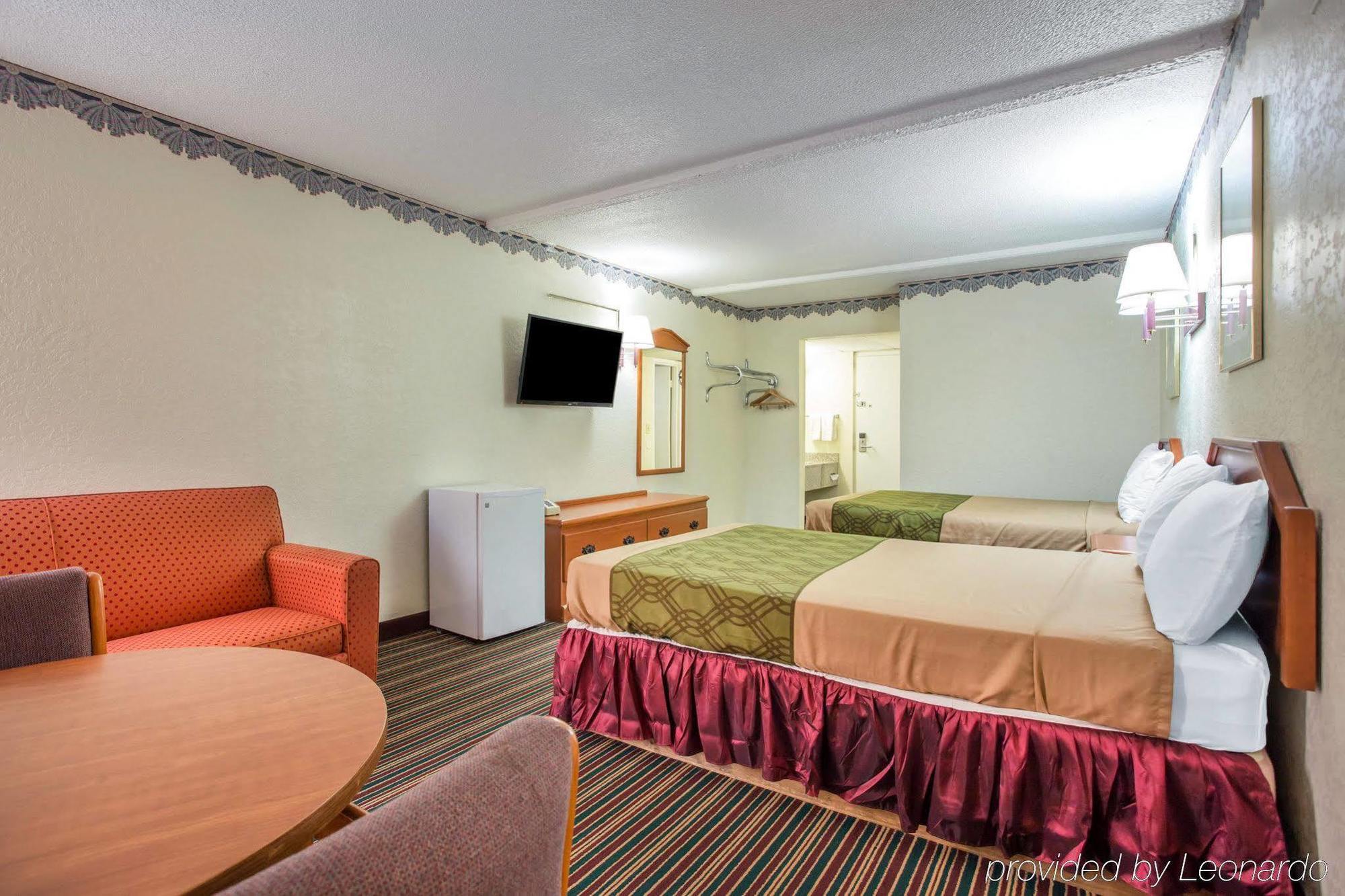Rodeway Inn Stone Mountain Такер Экстерьер фото